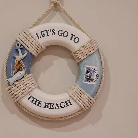 Anchors Down Daire *